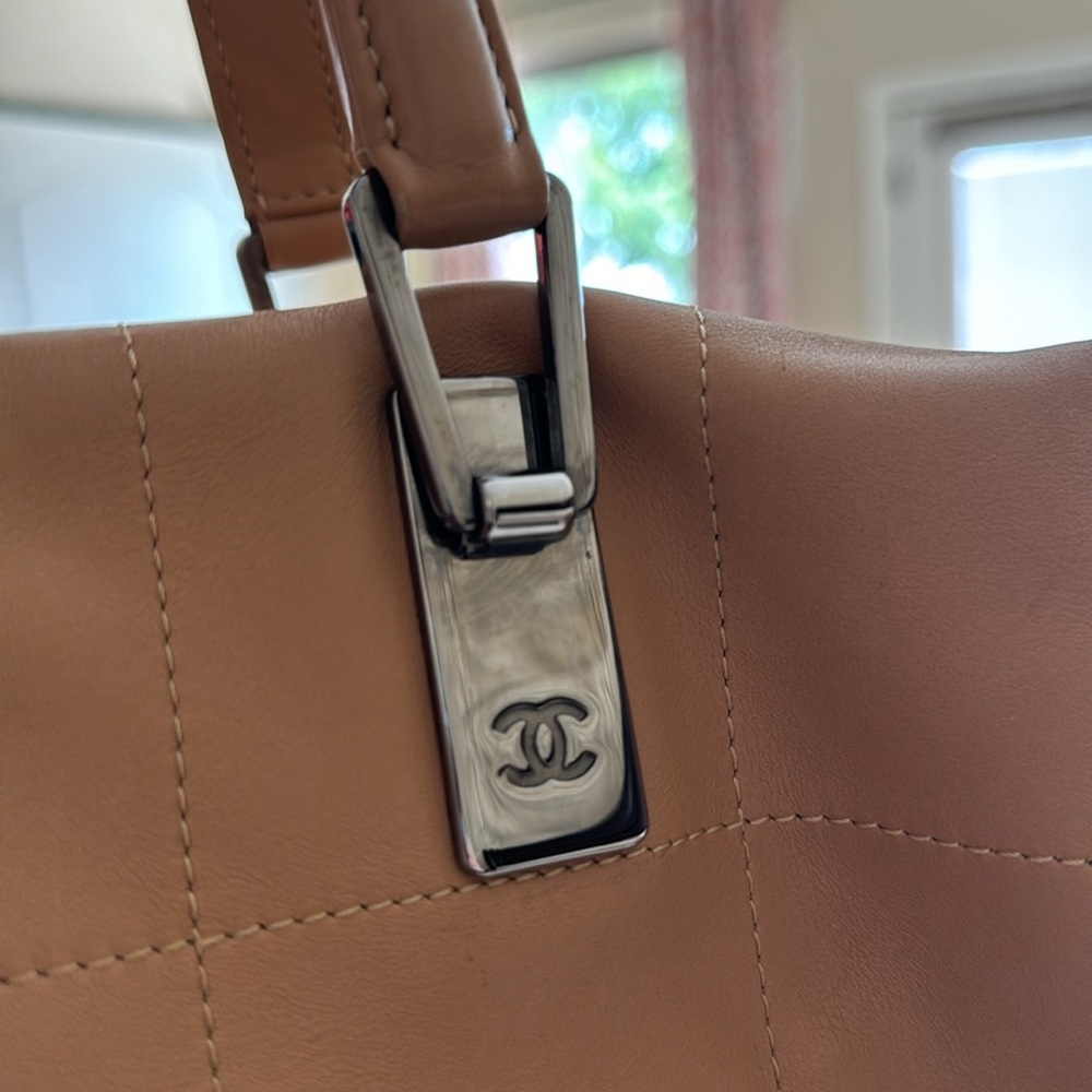 CHANEL Wild Stitch Boston Bag Leather Handbag - Picture 3 of 15